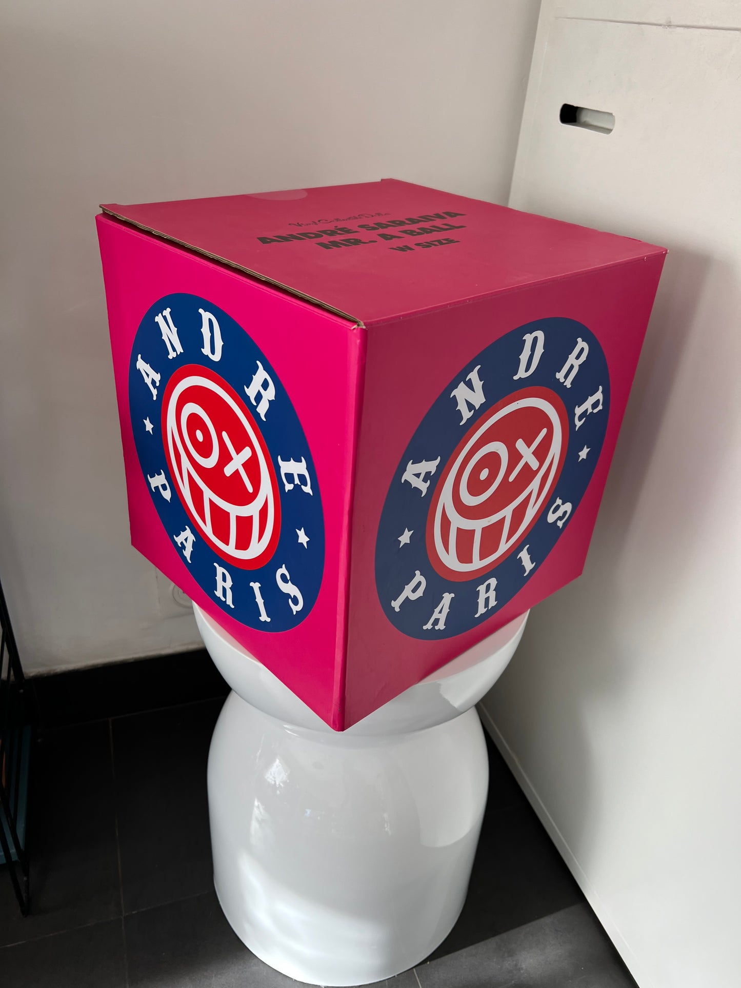 Jouet - André Saraiva - Mr.A Grande taille 304mm Rose Ball 2019 Medicom Toy