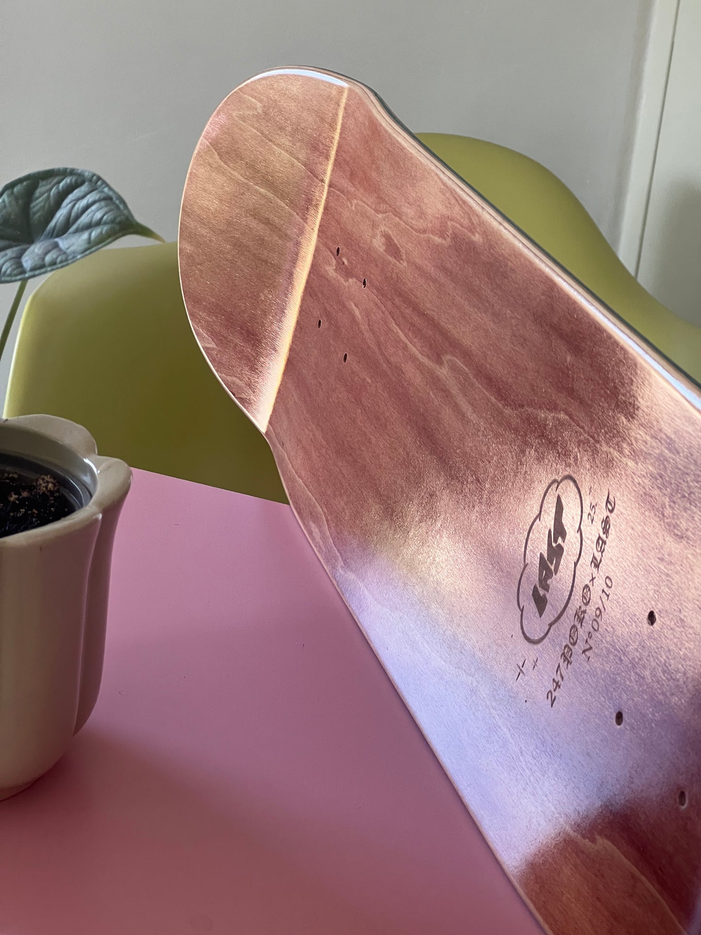 247POKO - 1 skateboard