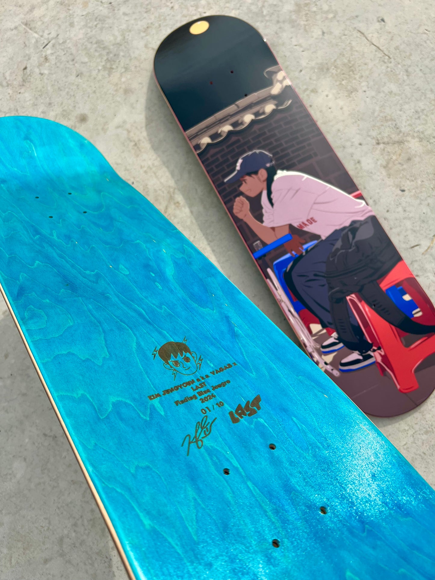 Diptyque Kim Jungyoun - 2 skateboards - À la recherche du Jongro bleu