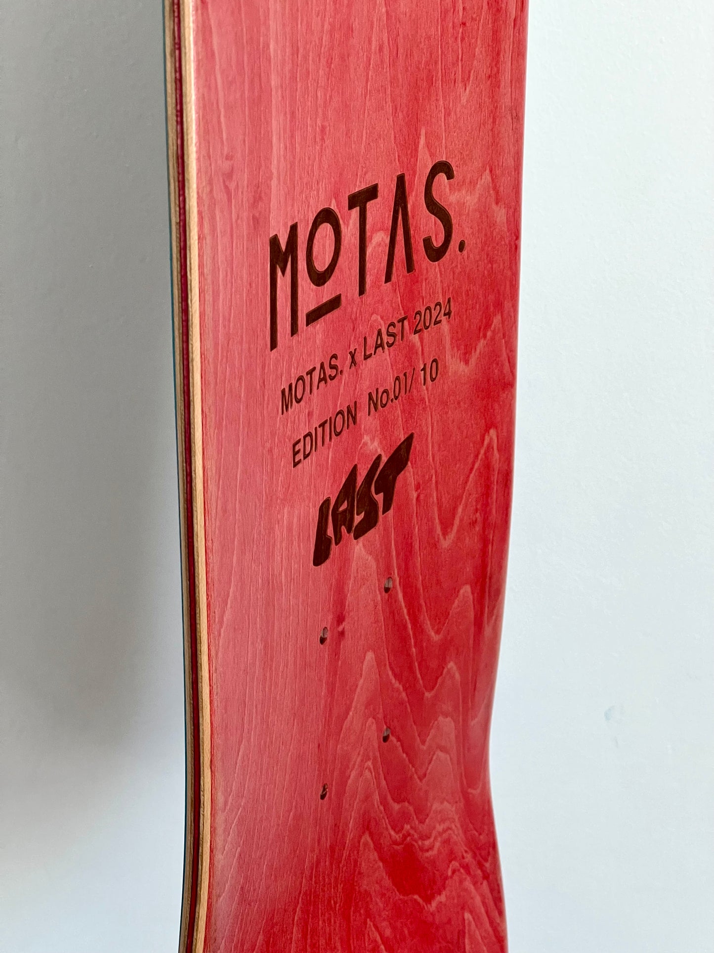 モタス。 「Bleyetti」 - スケートボード 1 台