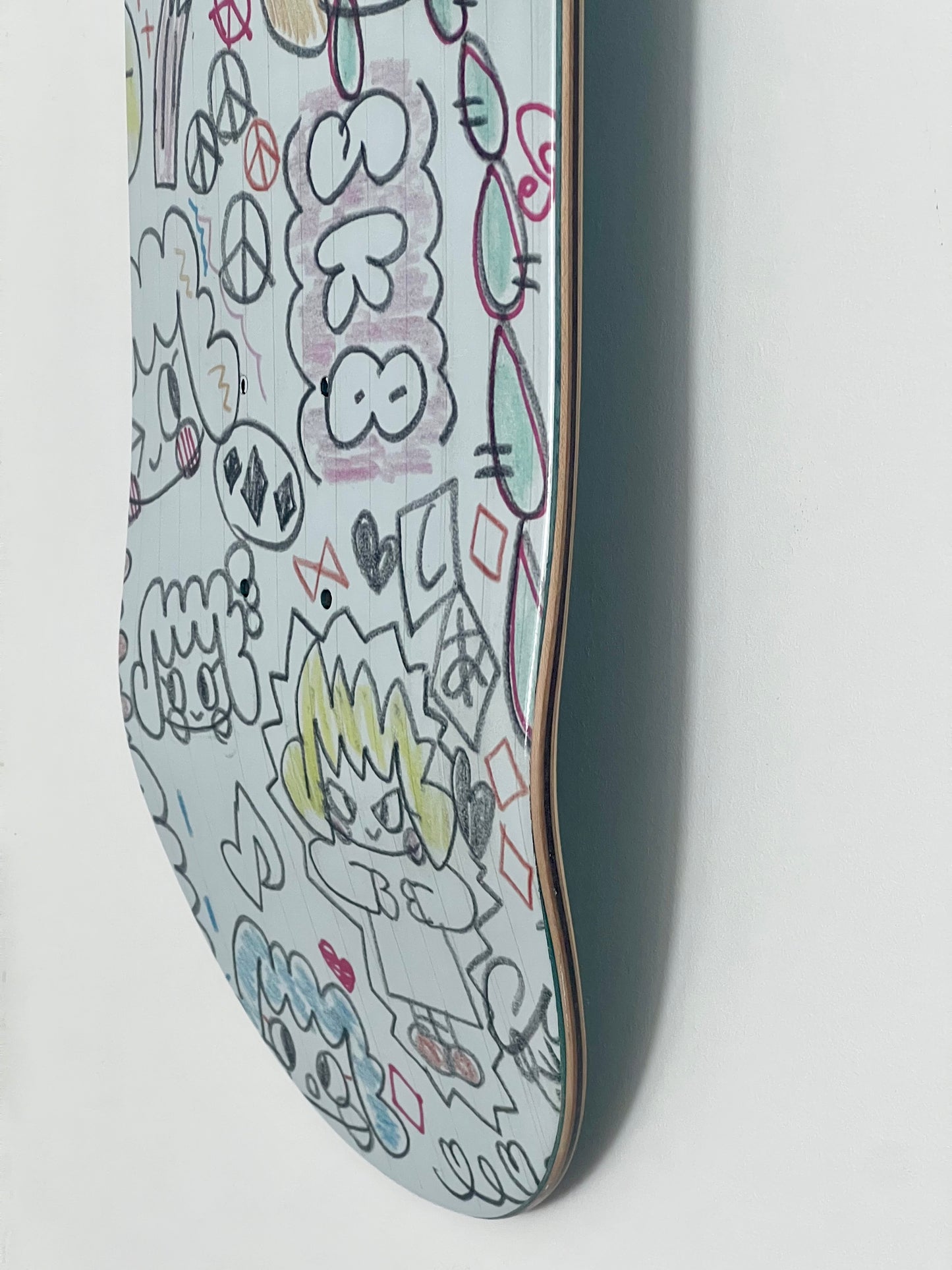 .SHEA - ensemble avec skateboard + goodies