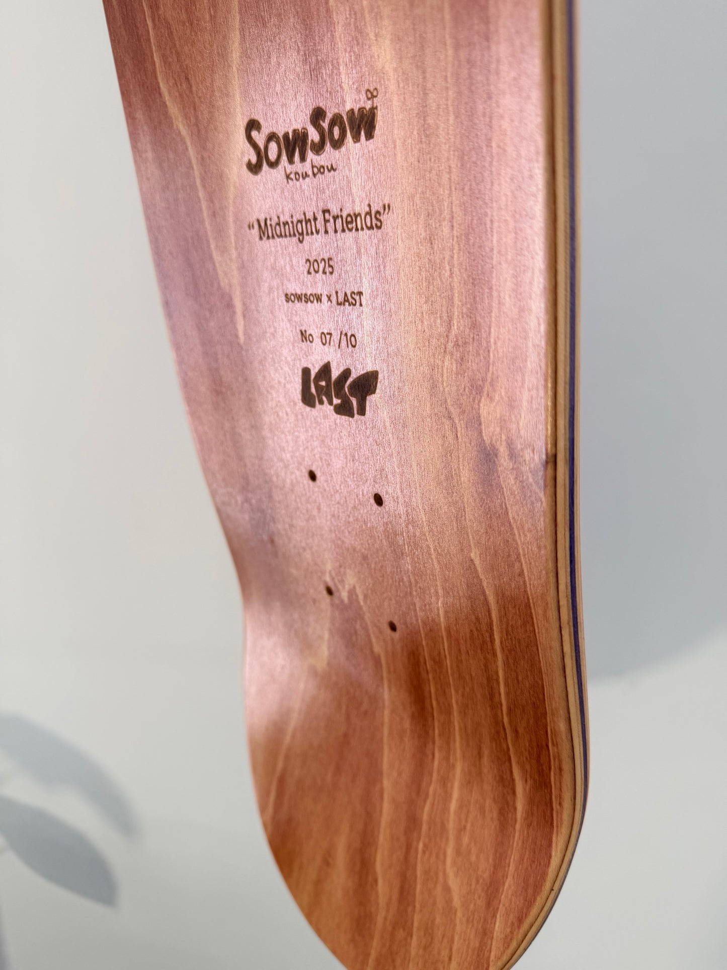 .SOWSOW 手彩バージョン 7/10 ミッドナイトフレンズ - スケートボード 1 枚