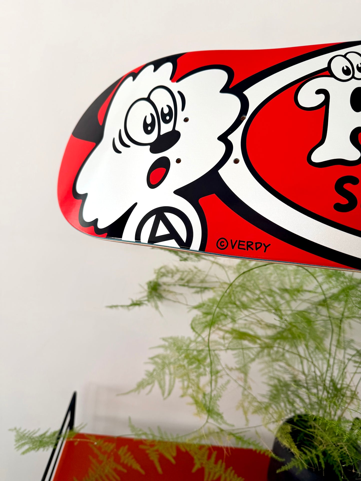 .VERDY Oval Real- 1 skateboard