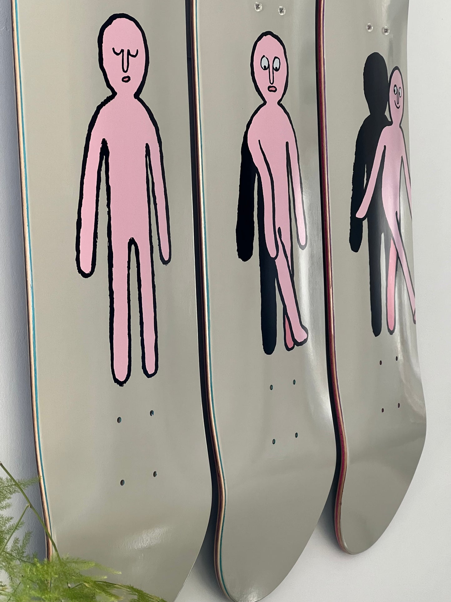 ジャン・ジュリアン - 紙の人物三連画（スケートボード 3 枚）