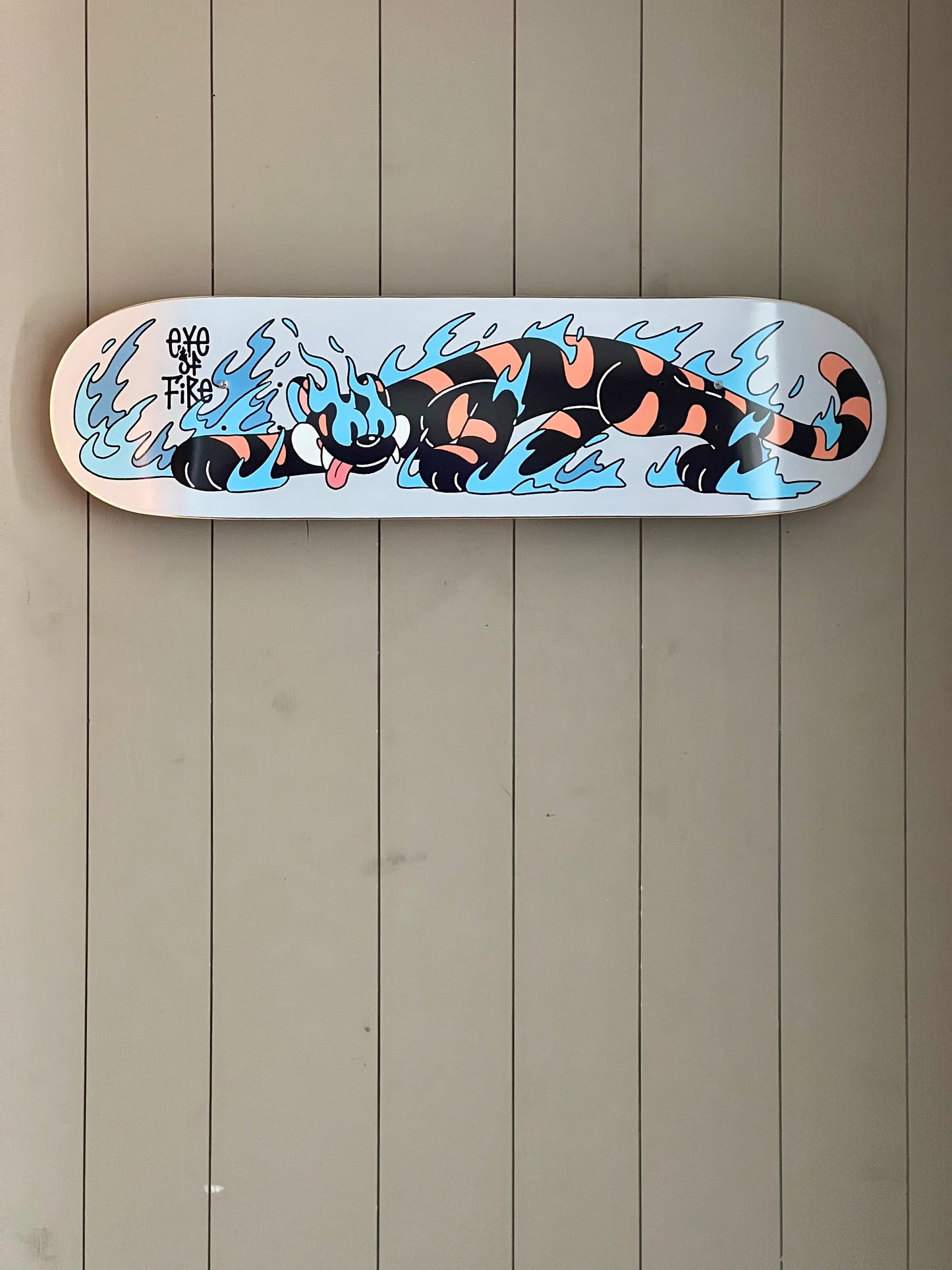 Eye of fire - ↔️ - 1 skateboard