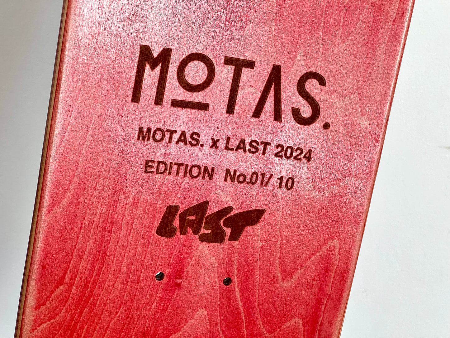 モタス。 「Bleyetti」 - スケートボード 1 台