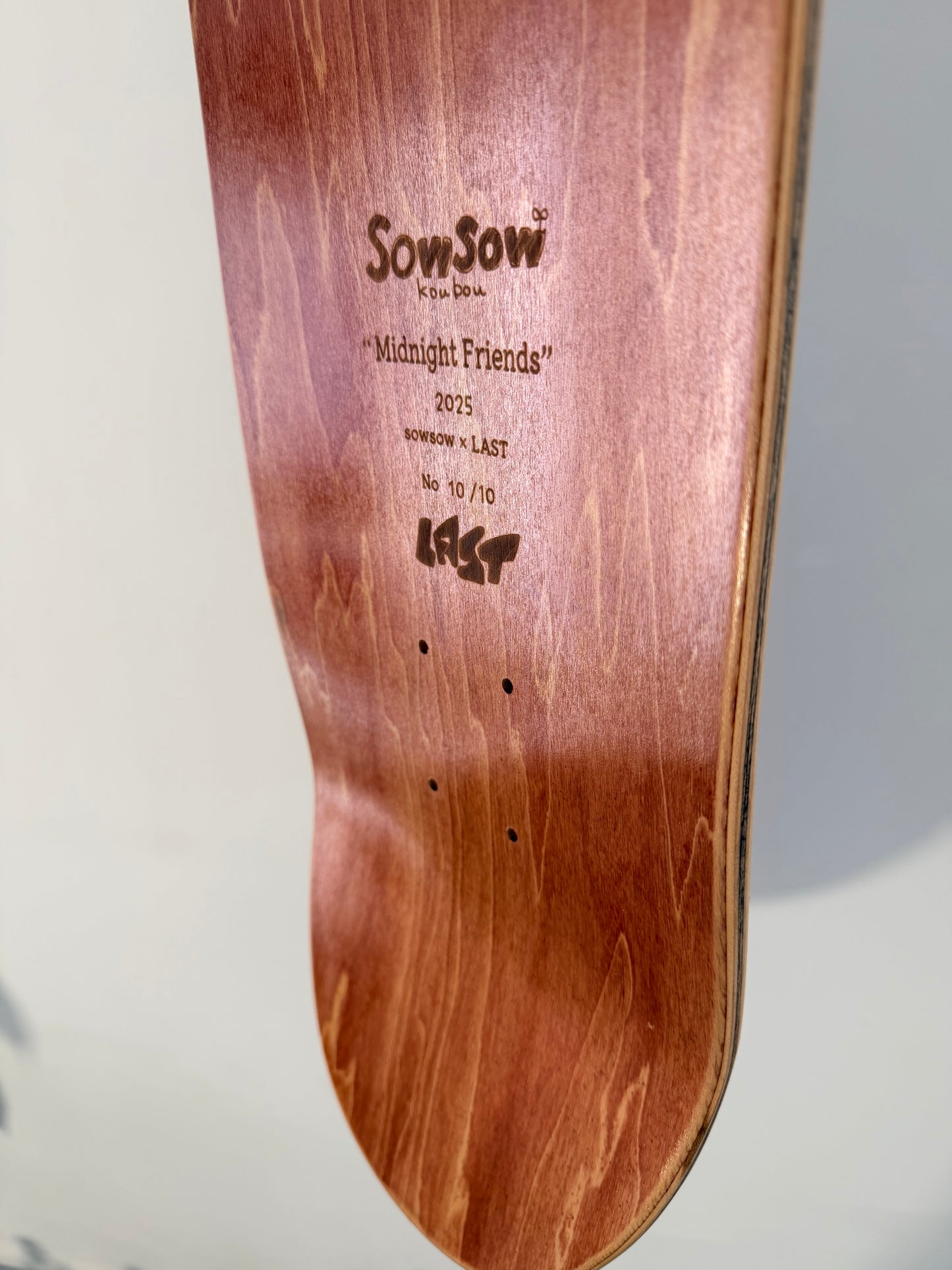 .SOWSOW 手彩バージョン 10/10 ミッドナイトフレンズ - スケートボード 1 枚