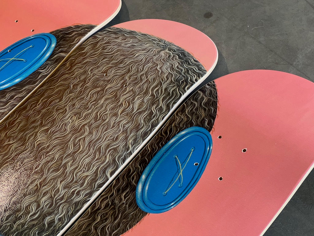 SUANJAYA KENCUT "Pink skate boy" - Coffret Deck'On - 3 skateboards